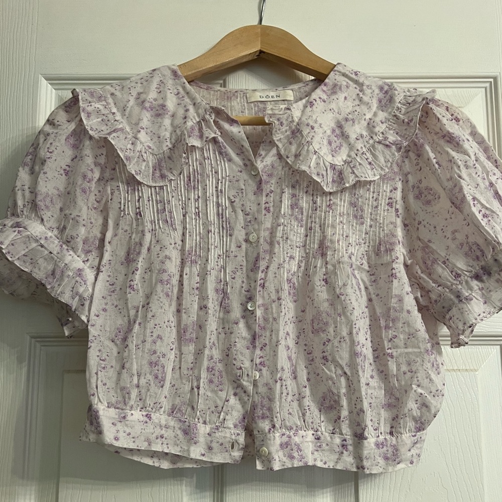 Doen S/S top in lilac and white. Great condition.